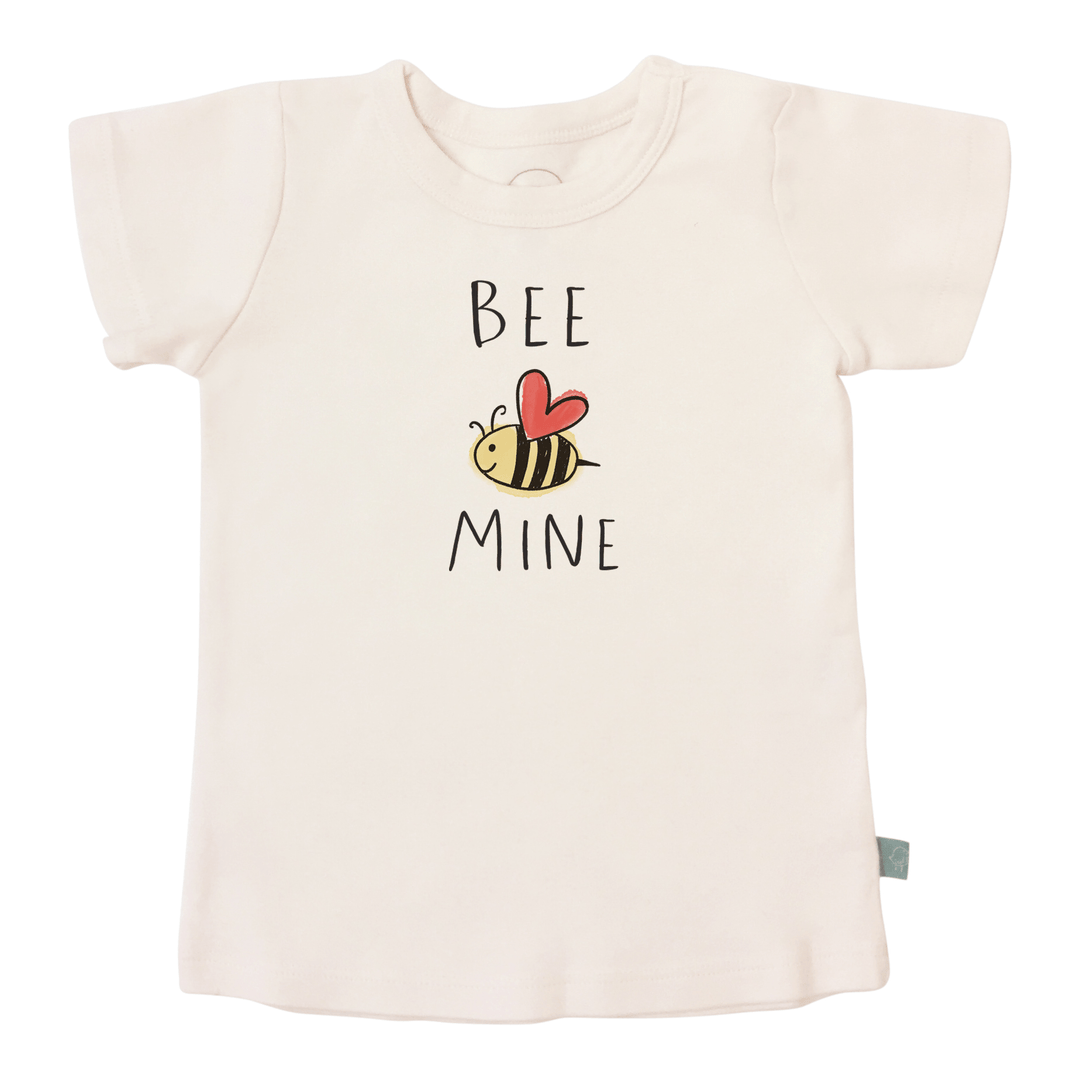 graphic tee | bee mine