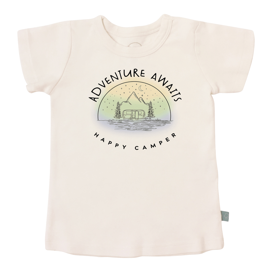 graphic tee | adventure awaits