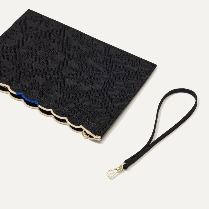 The Wristlet - Black Carnation