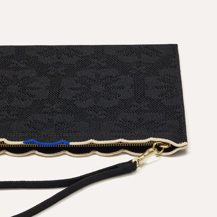 The Wristlet - Black Carnation
