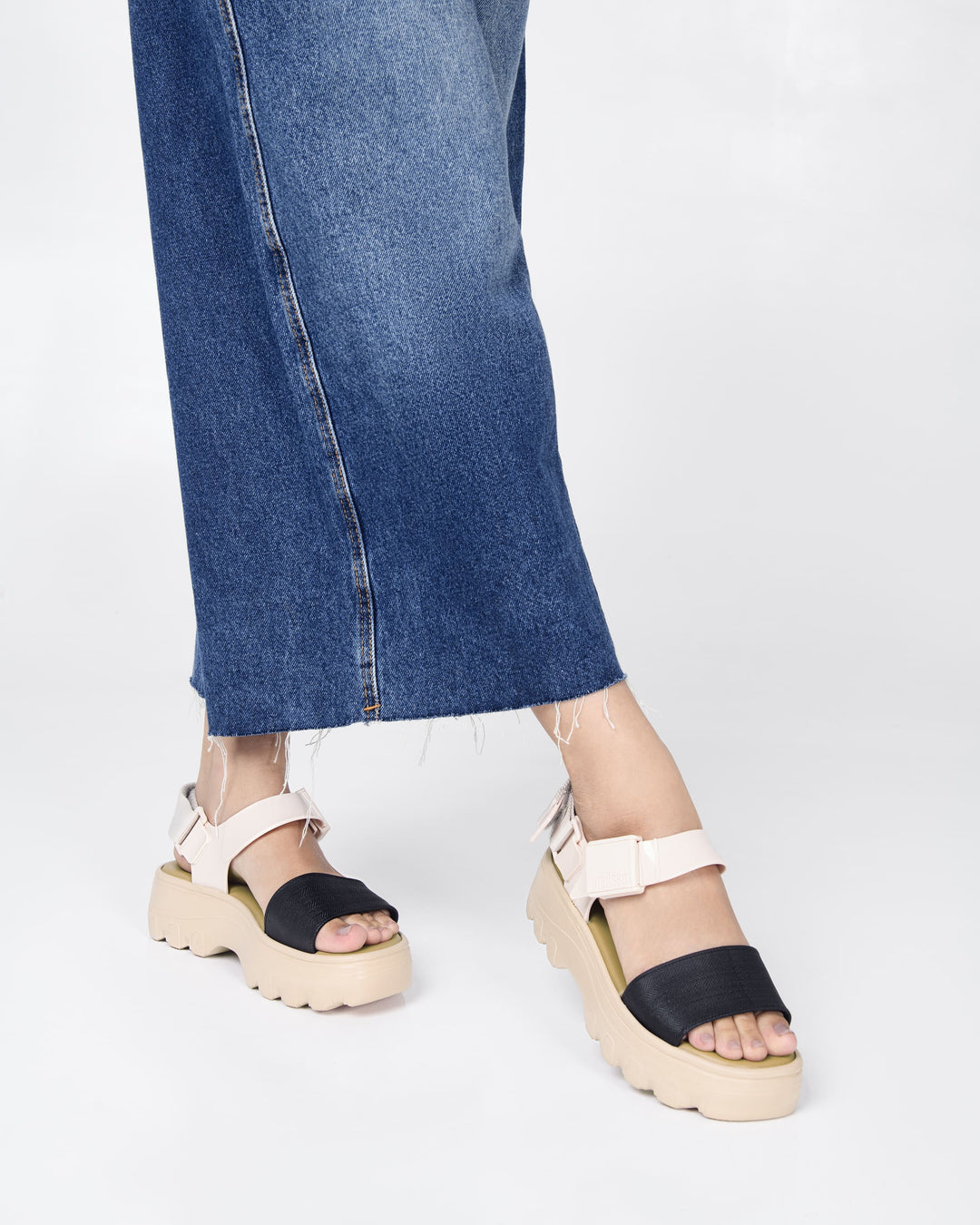 Kick Off Sandal