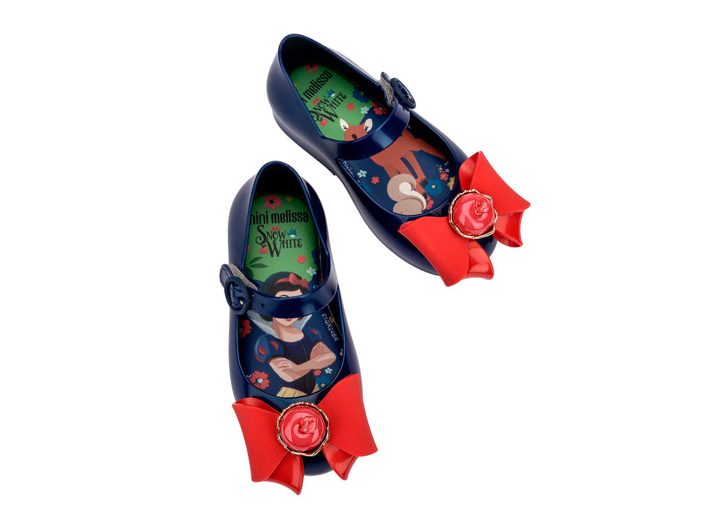 Sweet Love Snow White