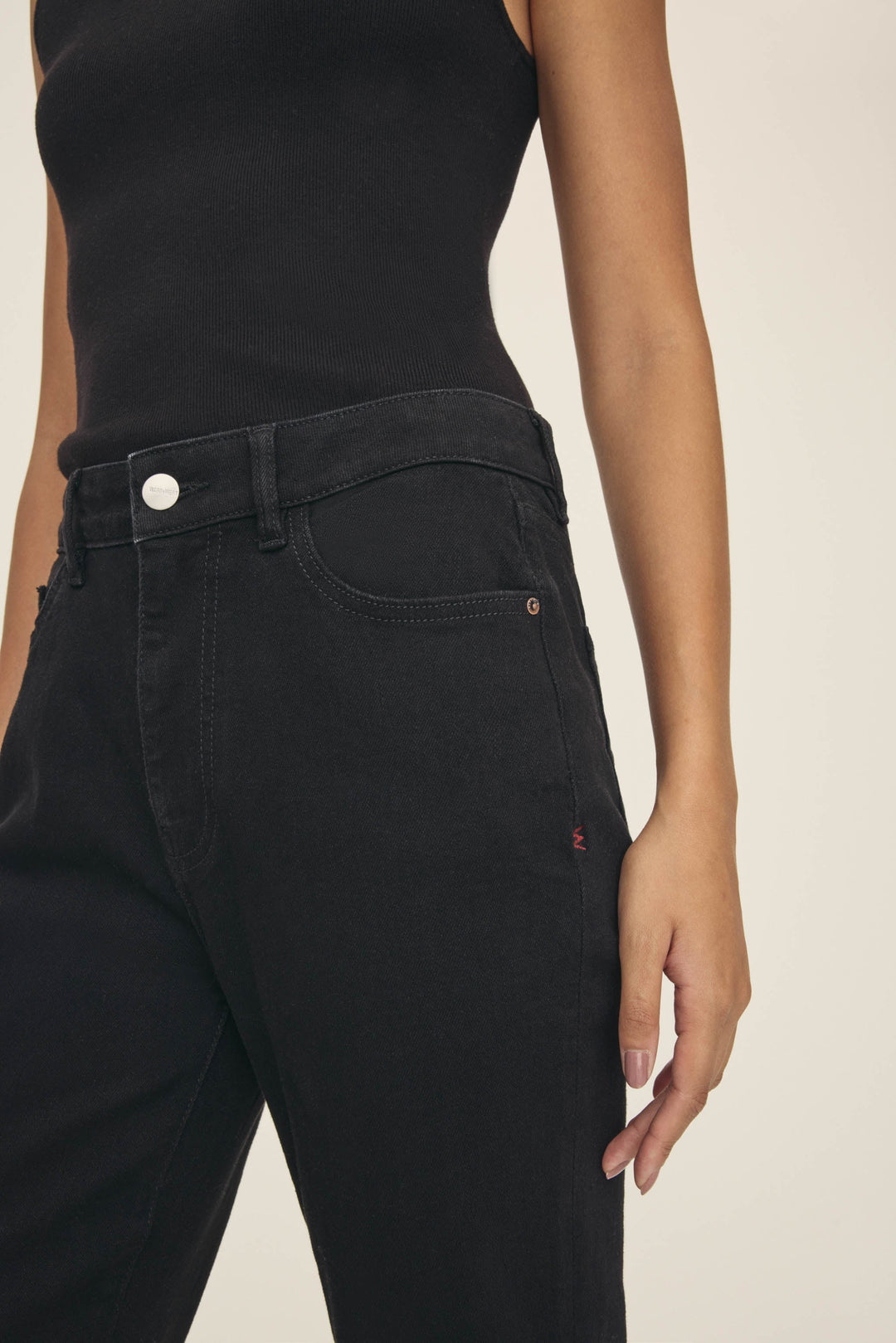 NAO STRETCH - HIGH RISE BOOTCUT JEANS  | JET BLACK