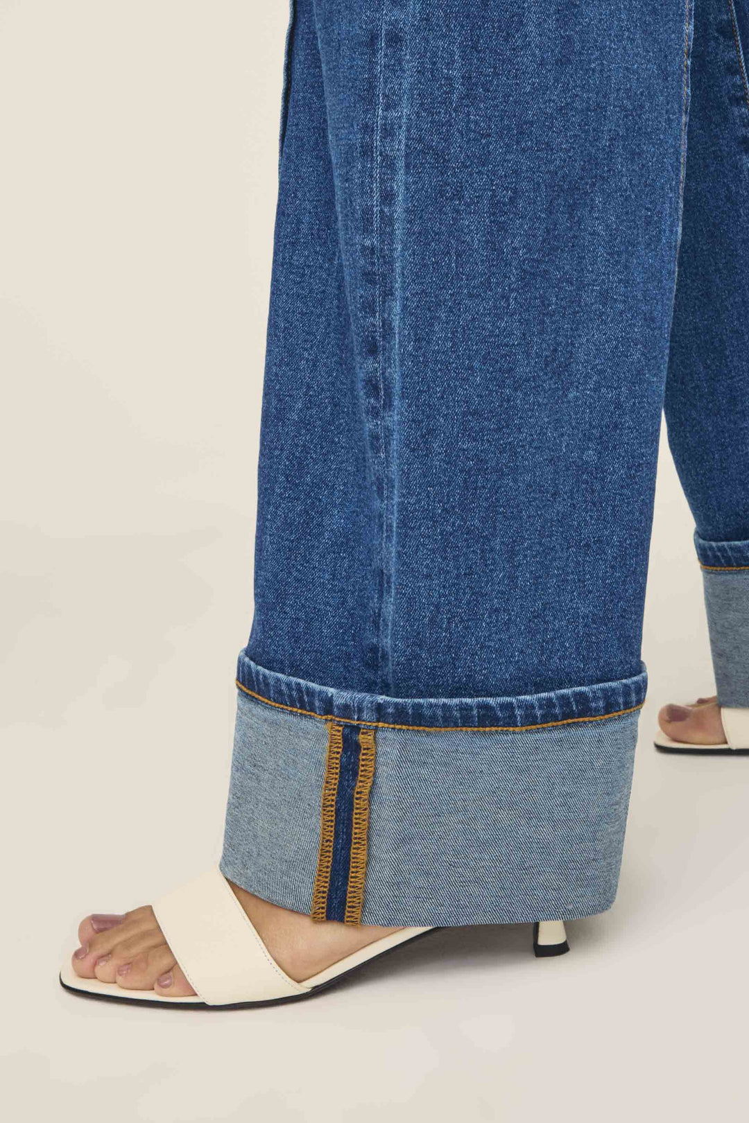 NCE - WIDE LEG JEANS | CUFF IT