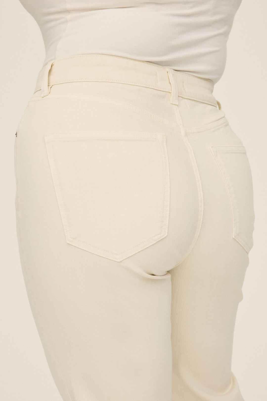 ASE PLUS - STRAIGHT JEANS | ECRU