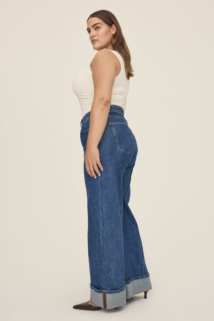 NCE PLUS - WIDE LEG JEANS | CUFF IT