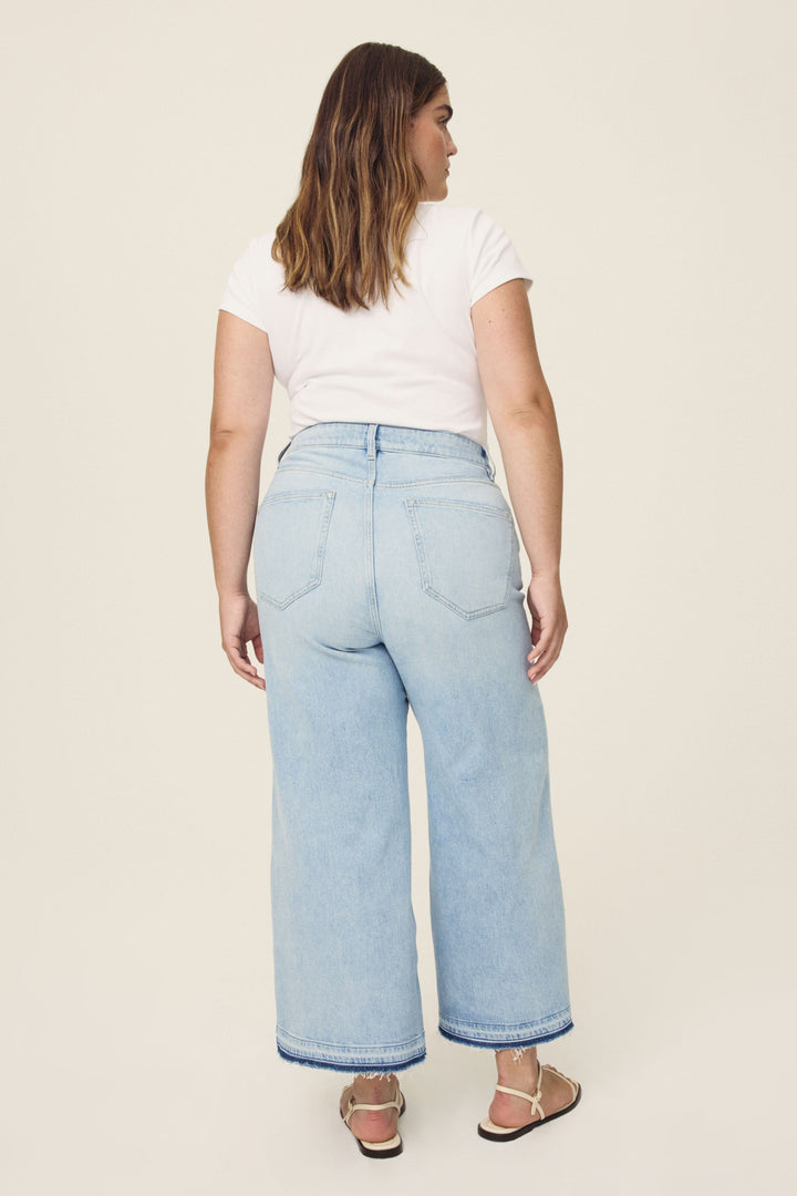 ICN PLUS - CROPPED WIDE LEG JEANS | ICE AGE