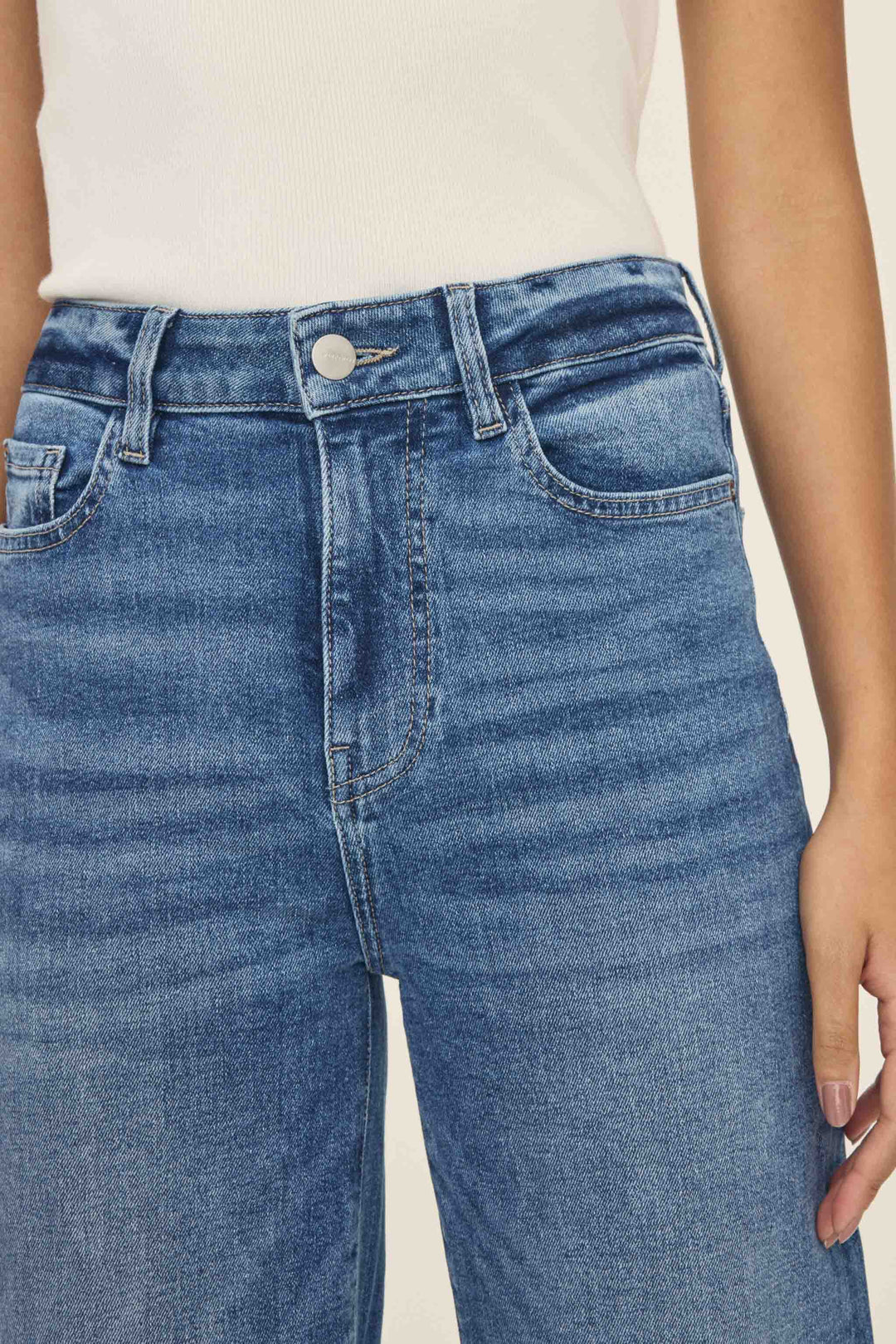 ICN - CROPPED WIDE LEG JEANS | CROSSROADS