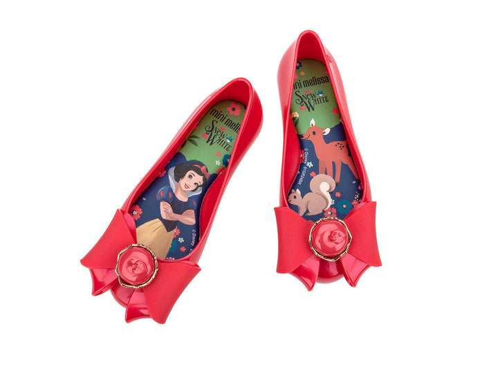 Sweet Love Snow White