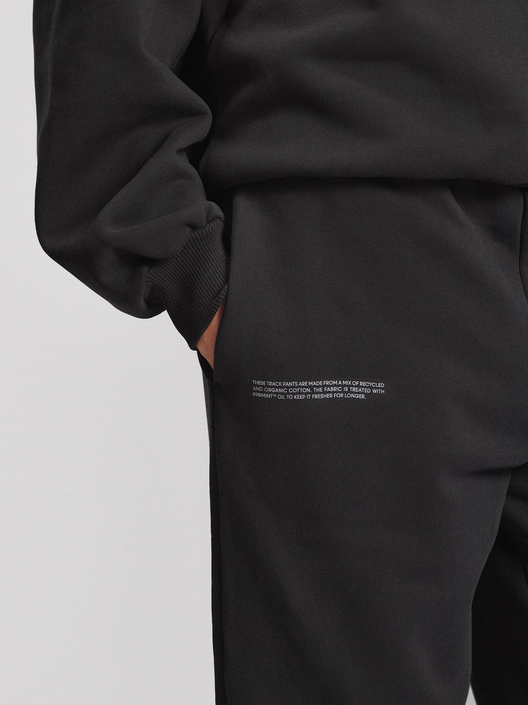 Womens DNA Barrel-Leg Track Pants—black