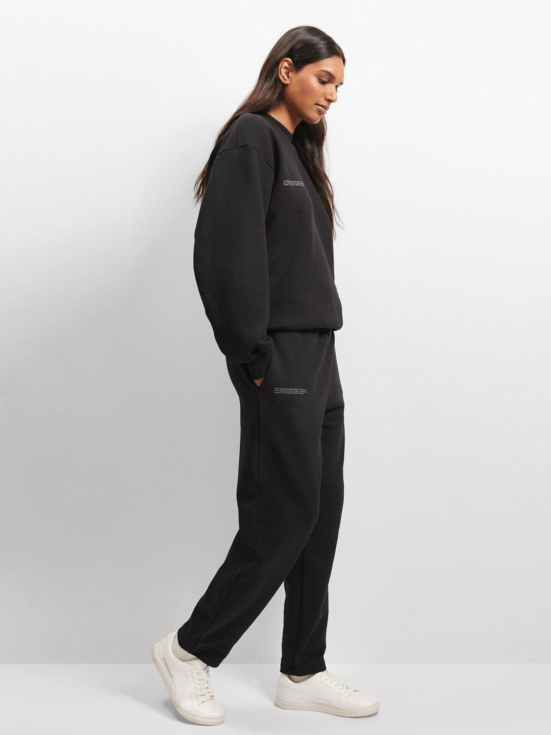 Womens DNA Barrel-Leg Track Pants—black