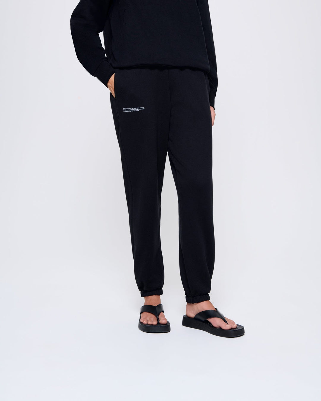 Womens 365 Midweight Track Pants—black