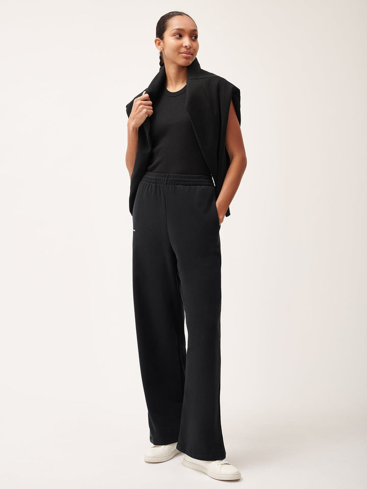 Womens 365 Midweight Straight Leg Track Pants—black