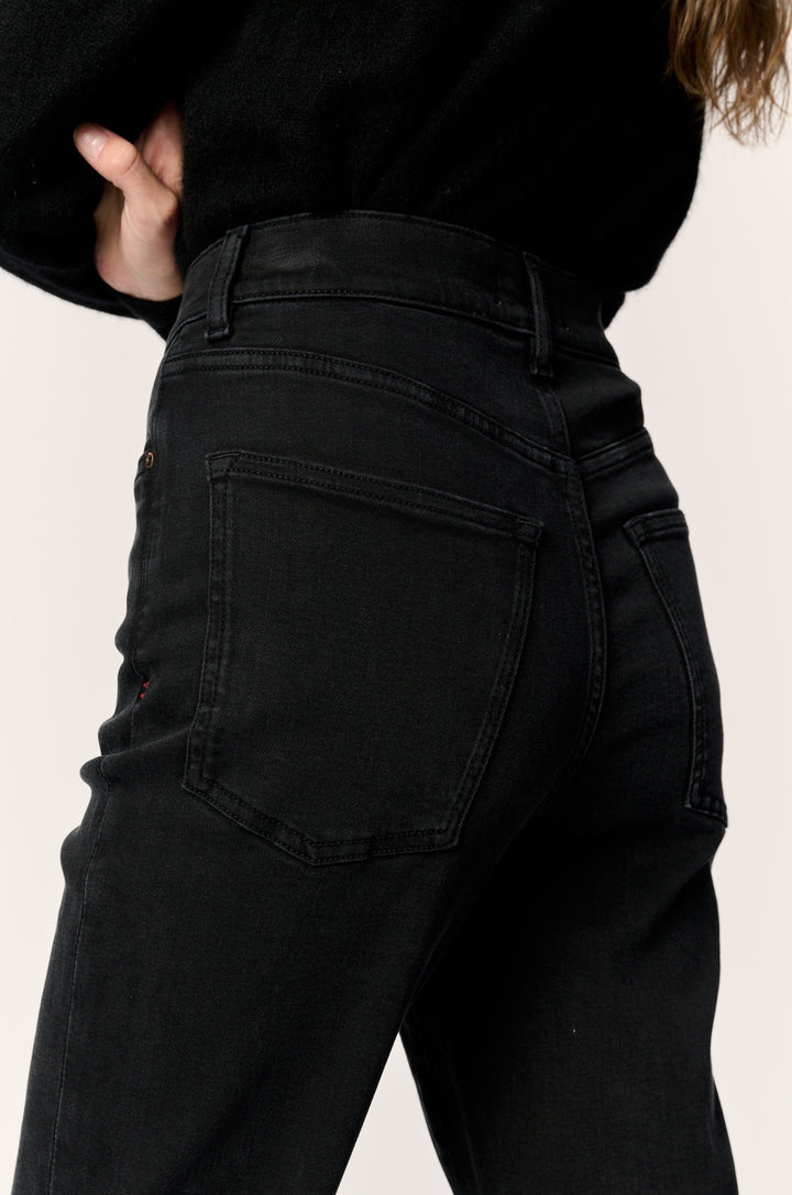 ASE STRETCH - STRAIGHT | JET BLACK