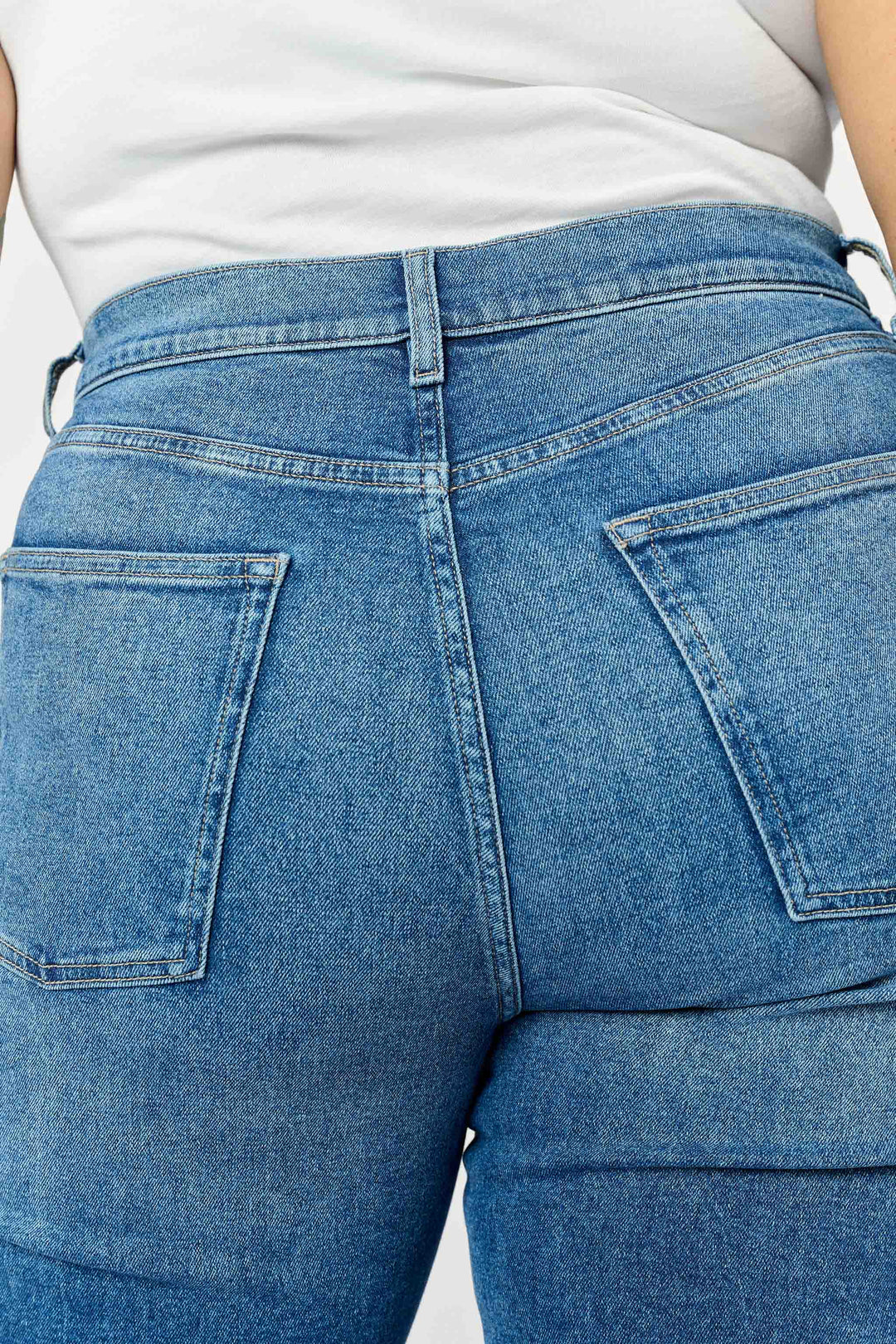 ASE PLUS - STRAIGHT JEANS | EVERAFTER