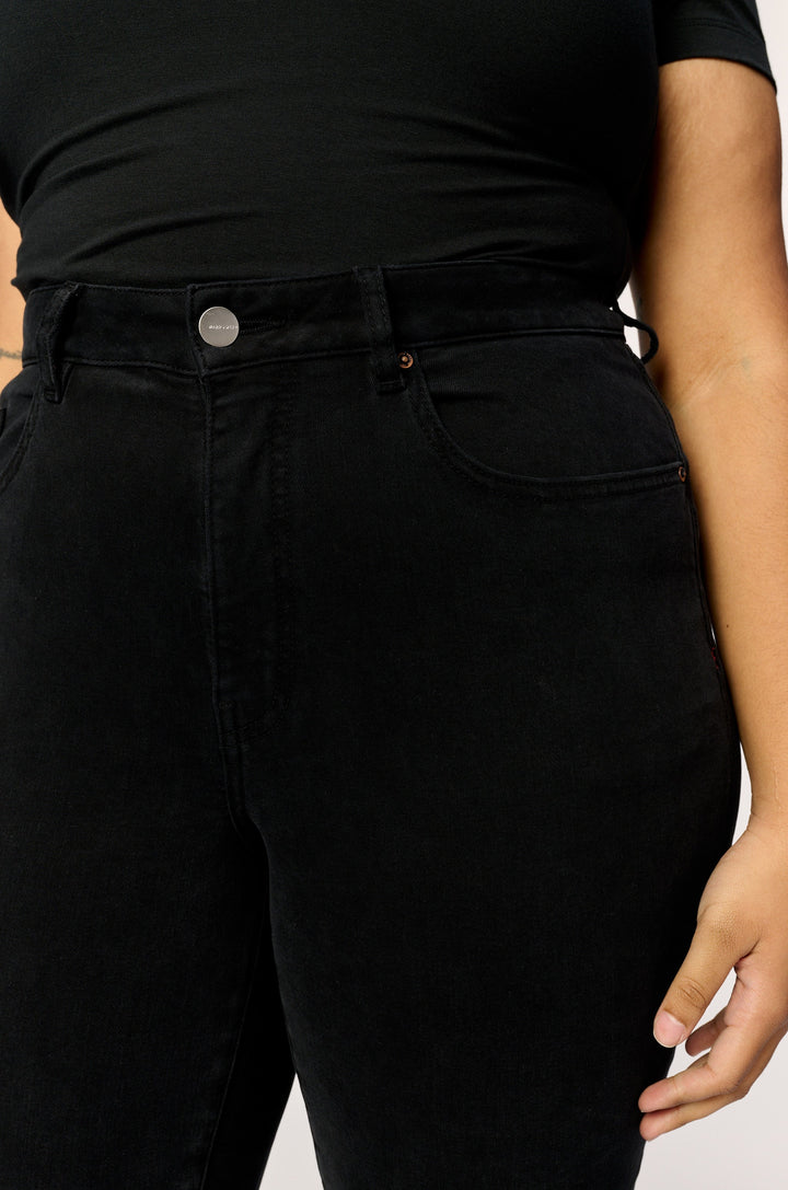 ASE PLUS STRETCH - STRAIGHT | JET BLACK
