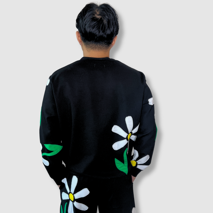 'all over daisies' bundle (crewneck + sweatpants) *NEW RELEASE*