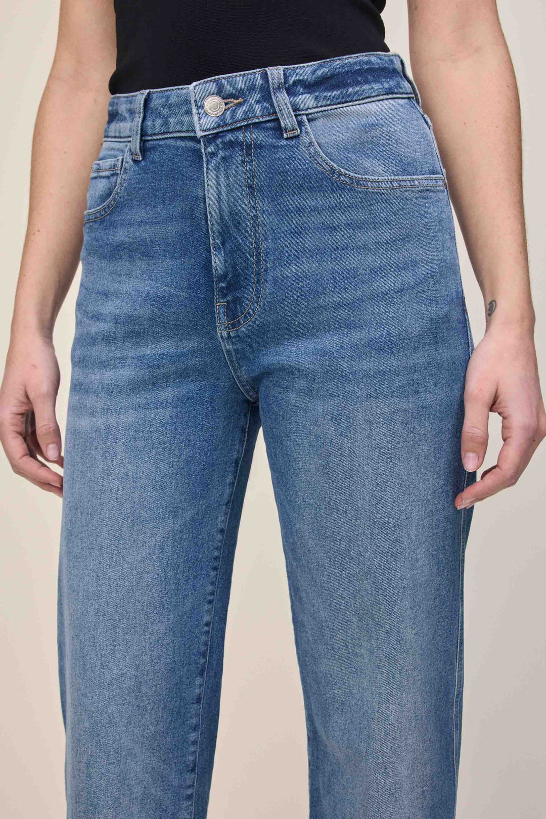 SAT - 90's STRAIGHT JEANS | HIGH ROAD