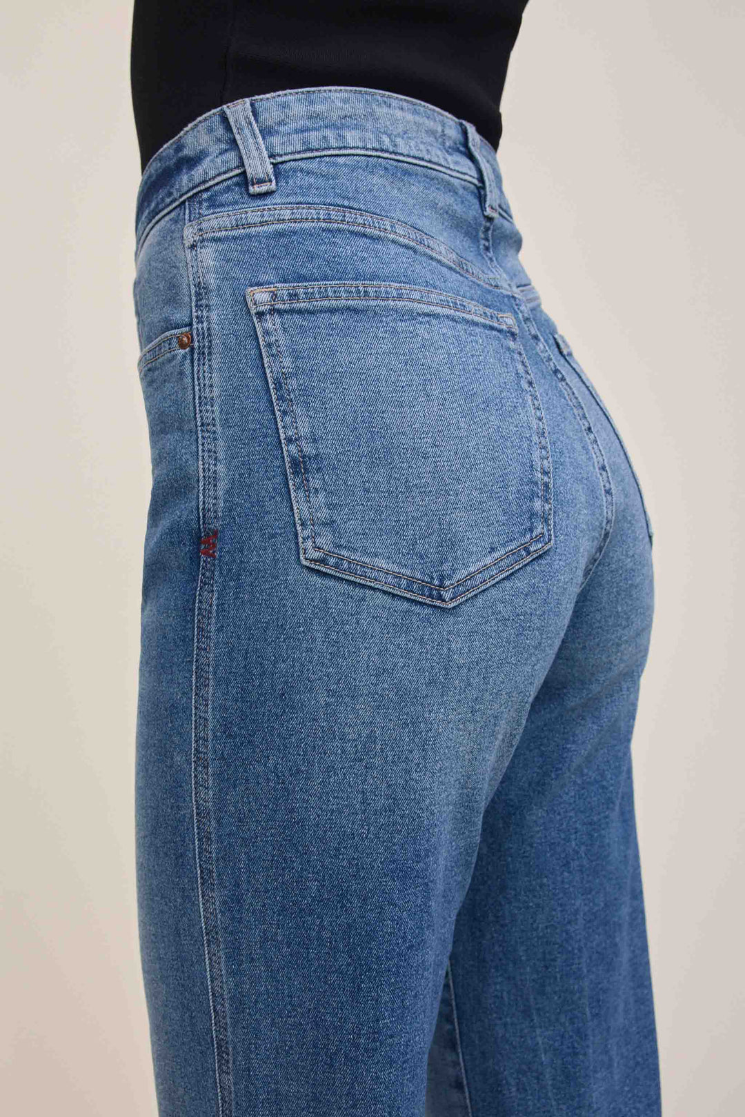 SAT - 90's STRAIGHT JEANS | HIGH ROAD