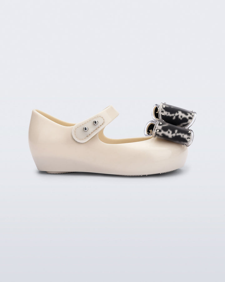 Ultragirl Classic Bow