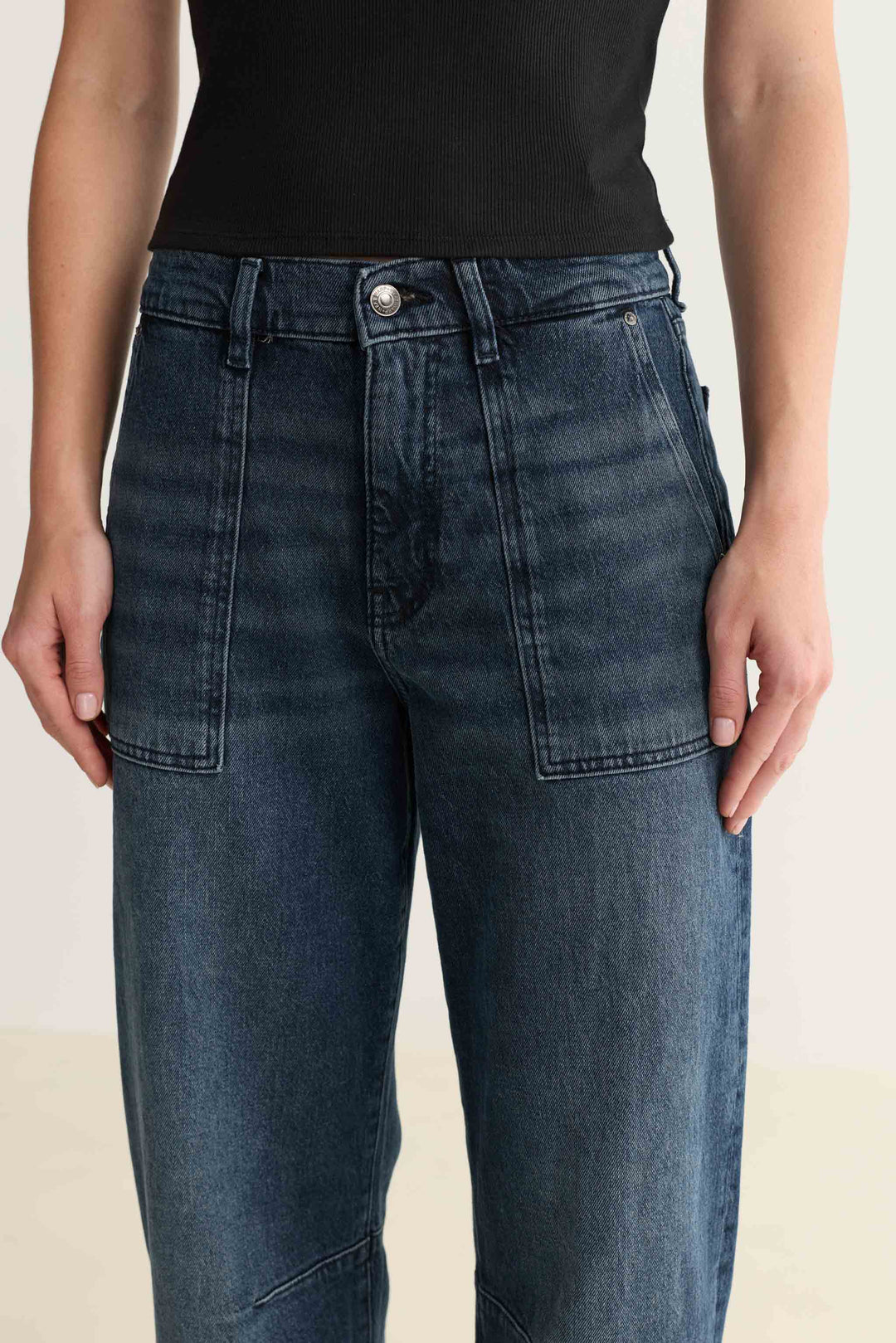 BNA - SOFT CURVE BARREL JEANS | SATURDAY NIGHT