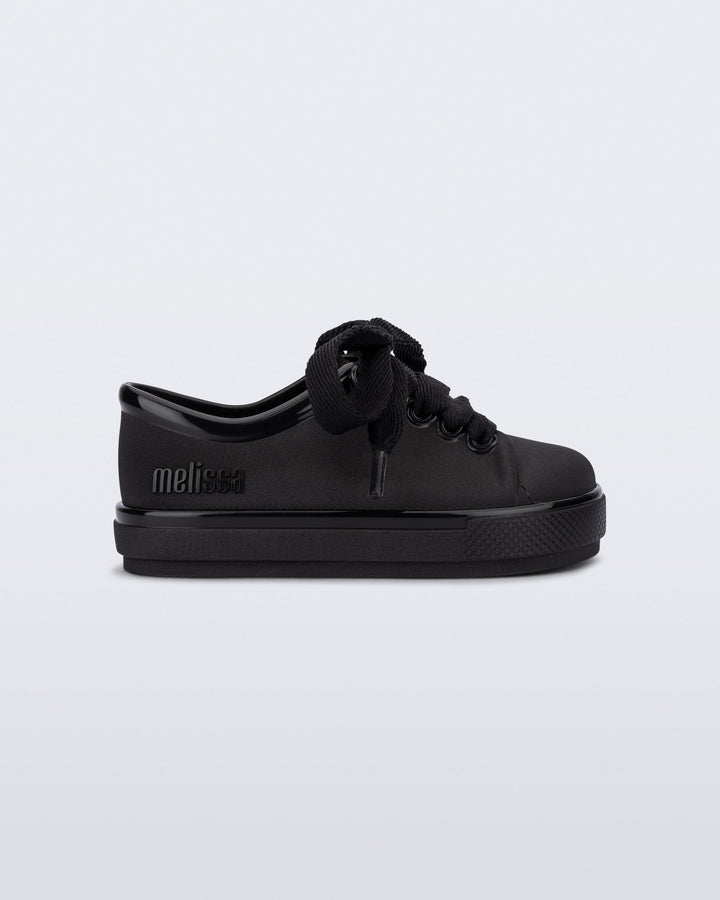 Hip Sneaker