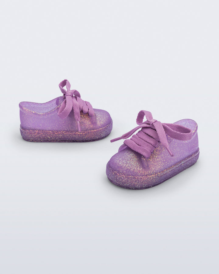 Hip Sneaker
