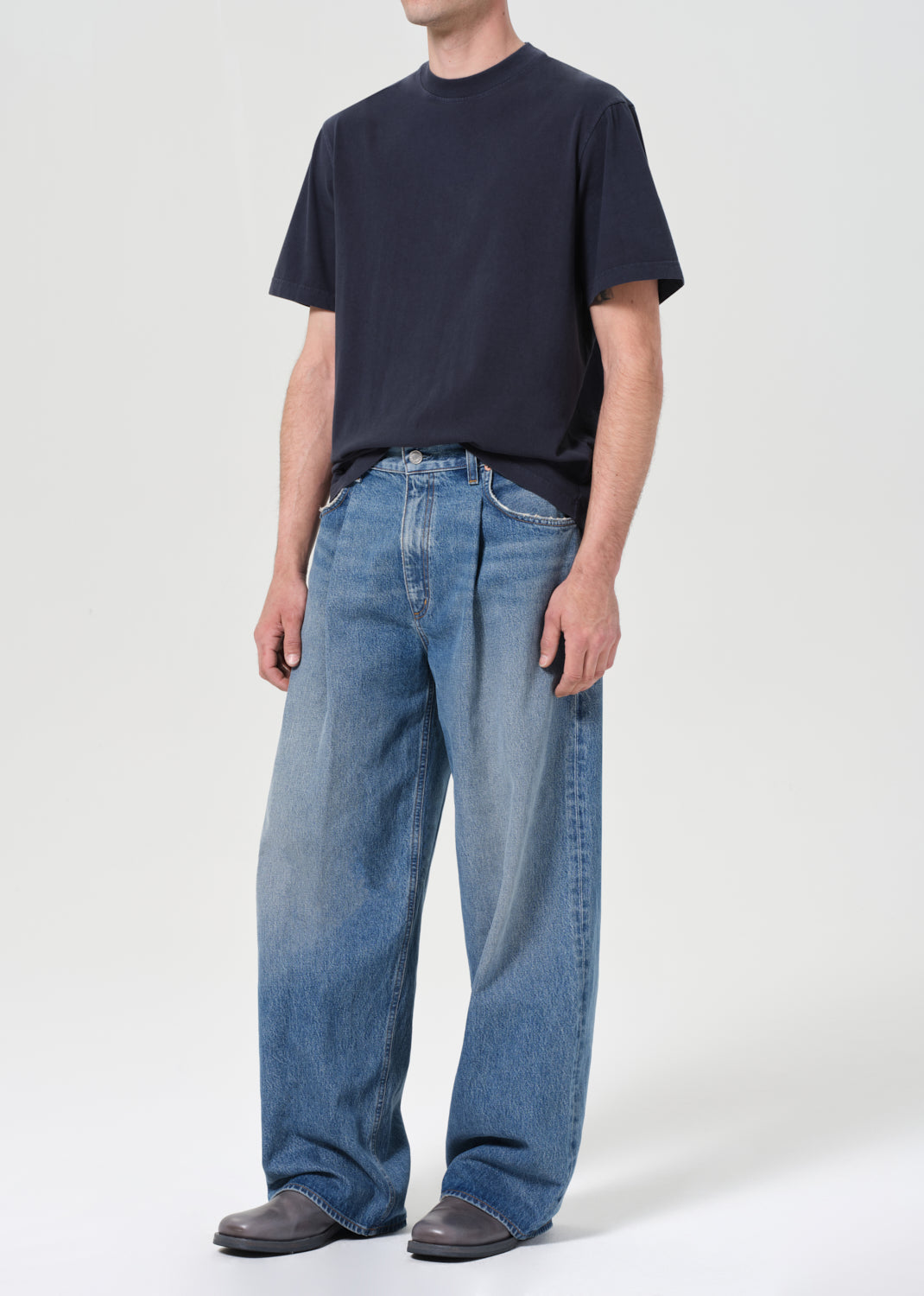 Asha Mock Neck Tee in Lyon
