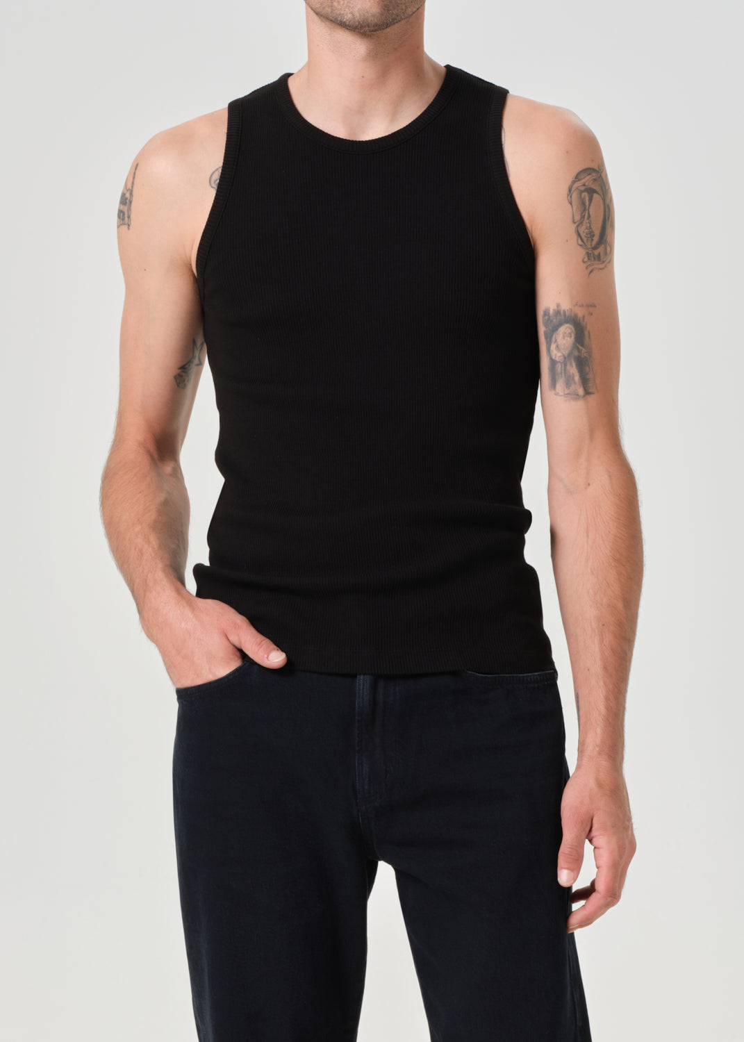 Viggo Tank in Black