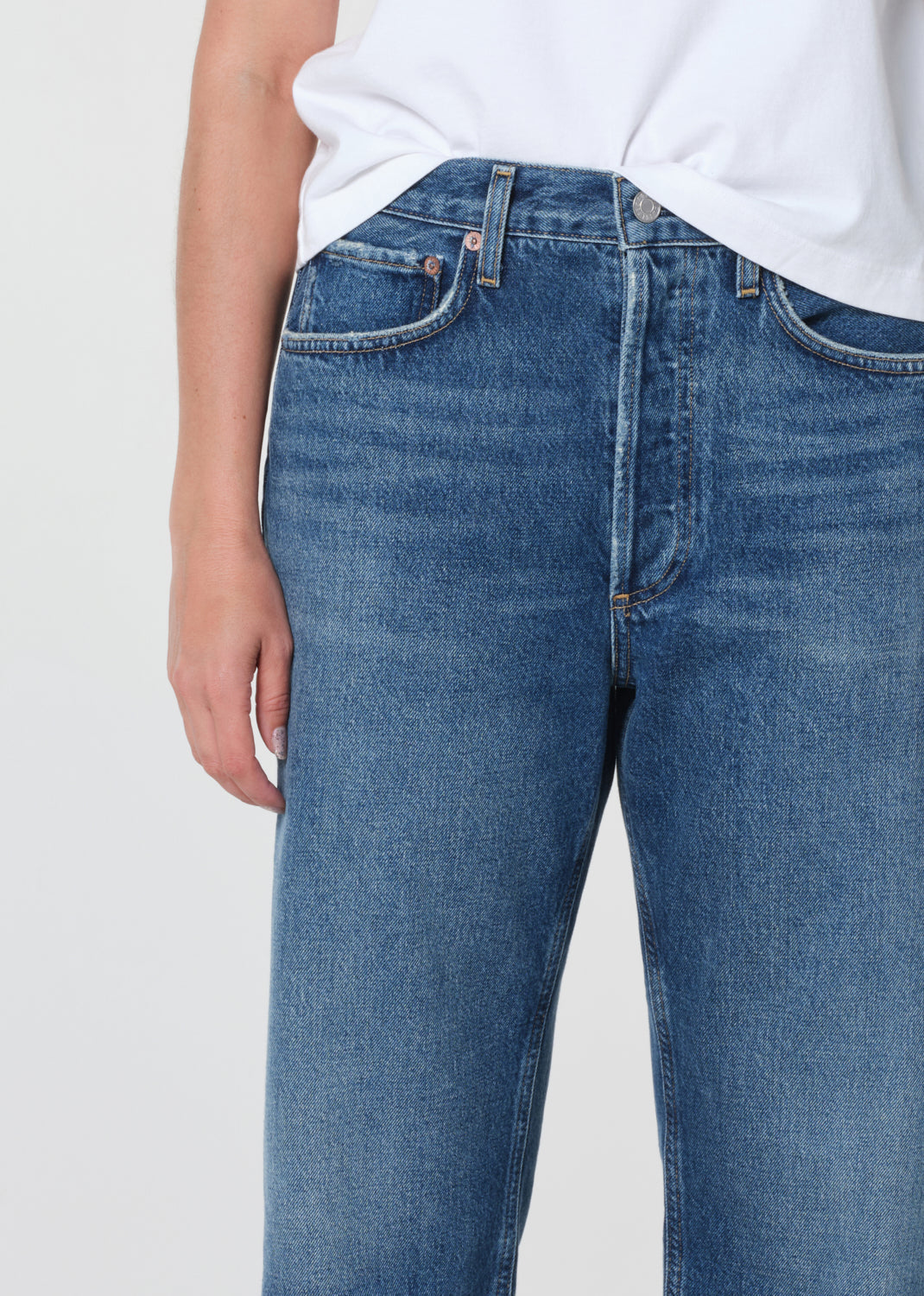 90's Crop Mid Rise Straight Petite in Bounty