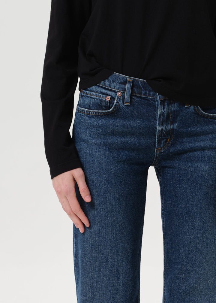 Low Rise Slim (Stretch) in Slick