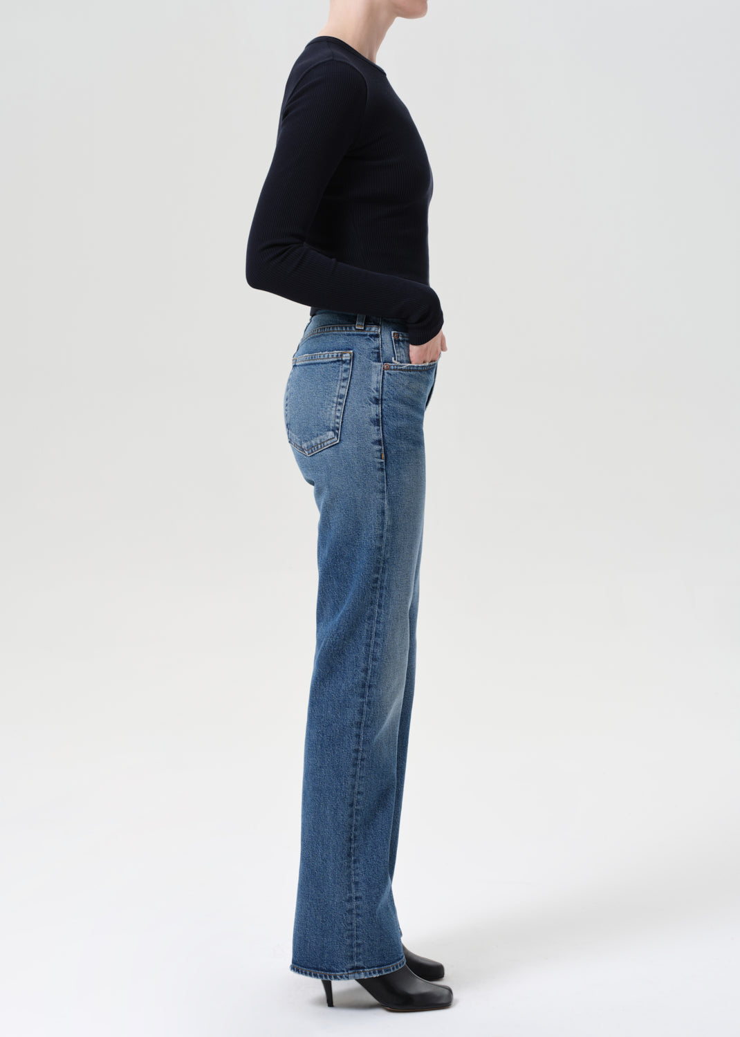 Mid Rise Kick Boot (Comfort Stretch) in Curve