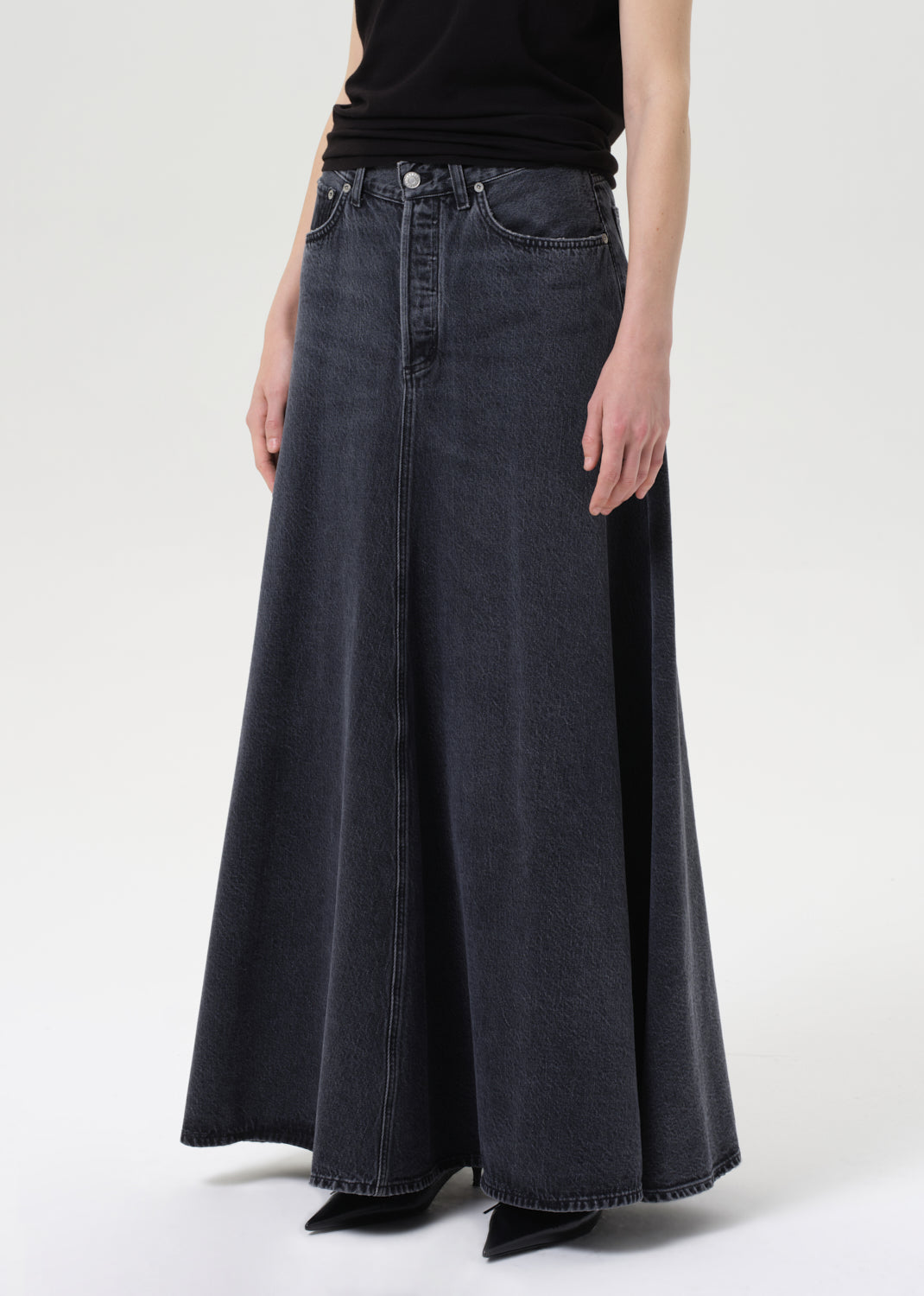 Odin Skirt in Symbolic