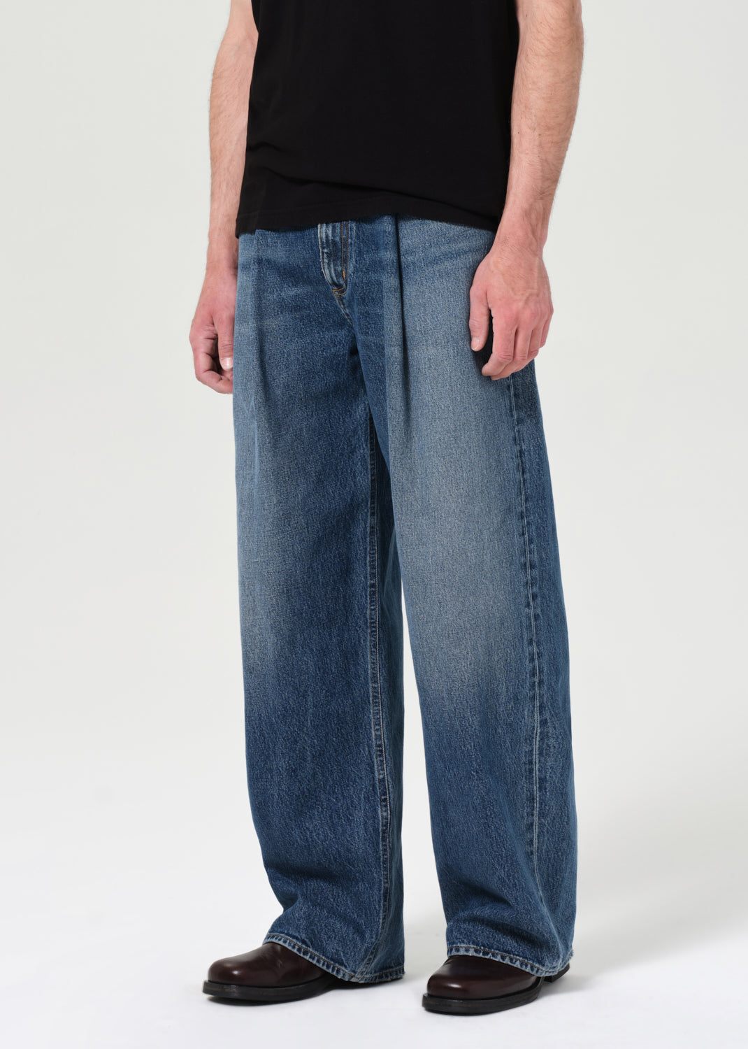 Benton Pleated Jean in Control