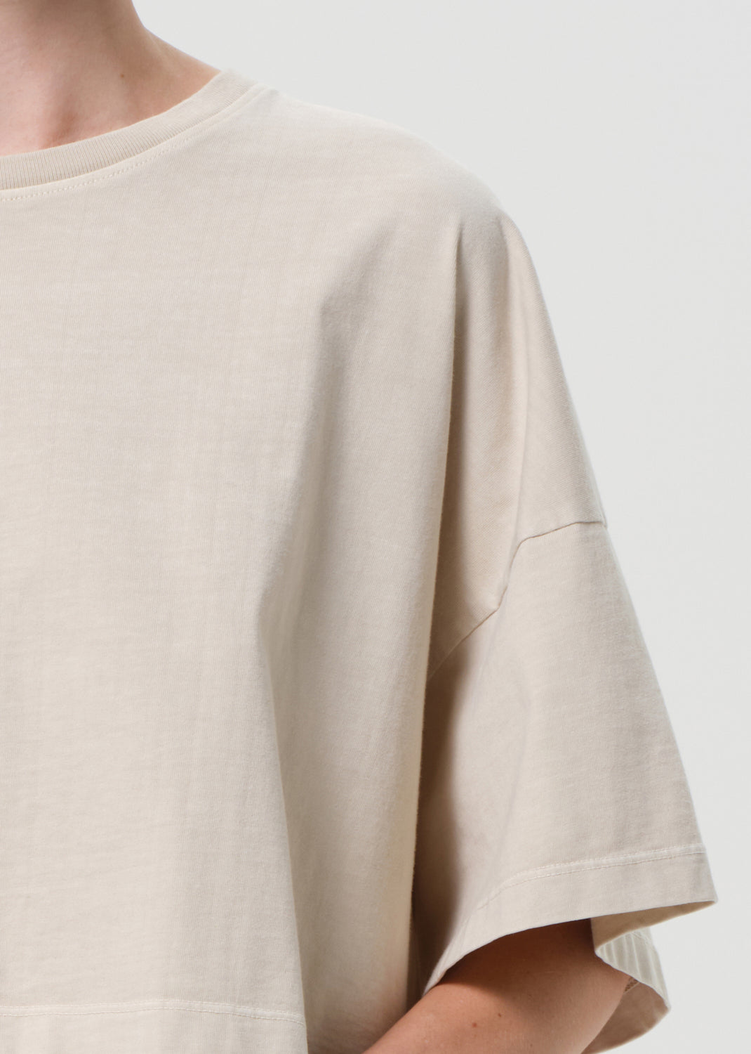 Arli Oversized Cropped Tee in Brown Rice