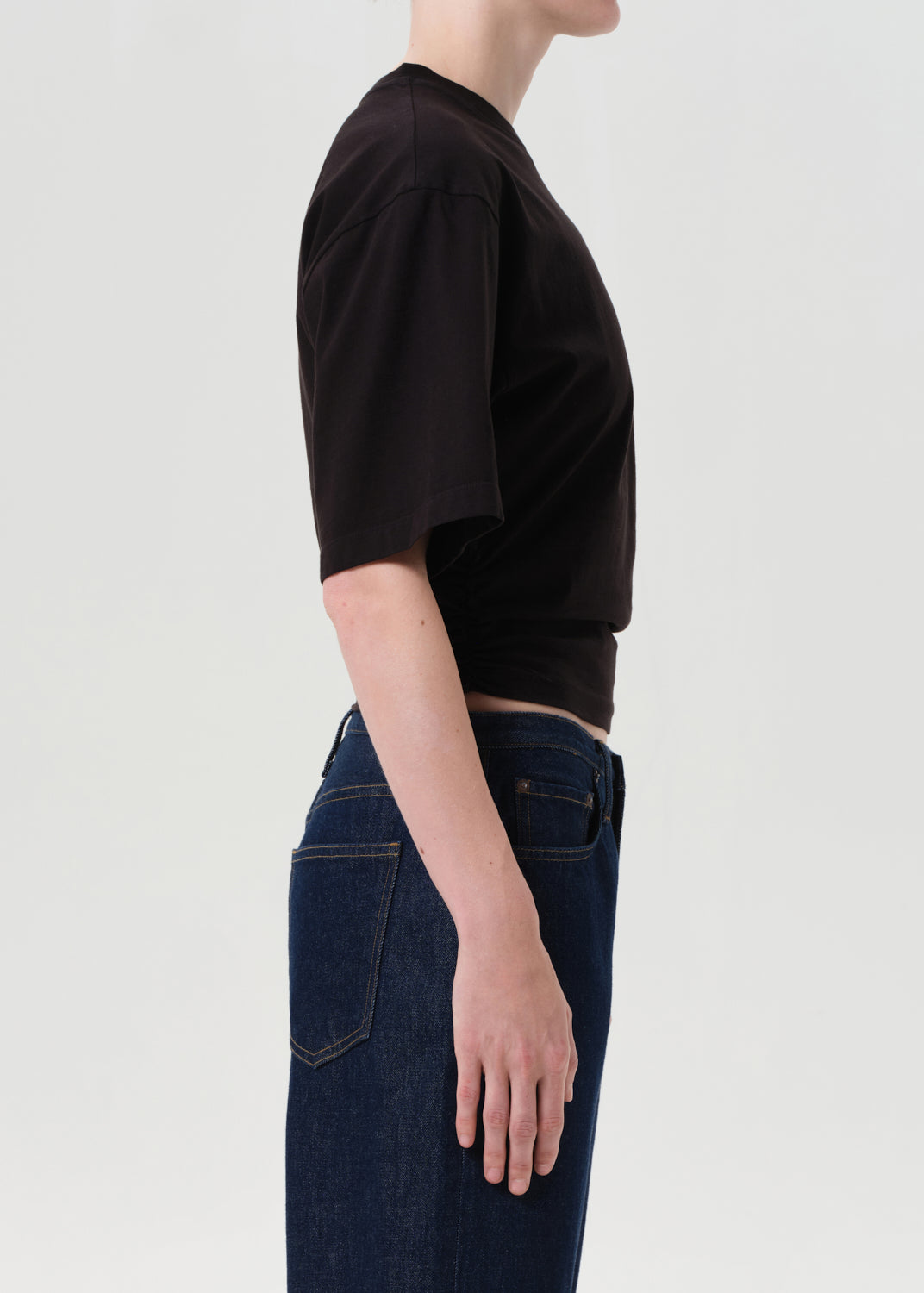 Shari Tee in Black