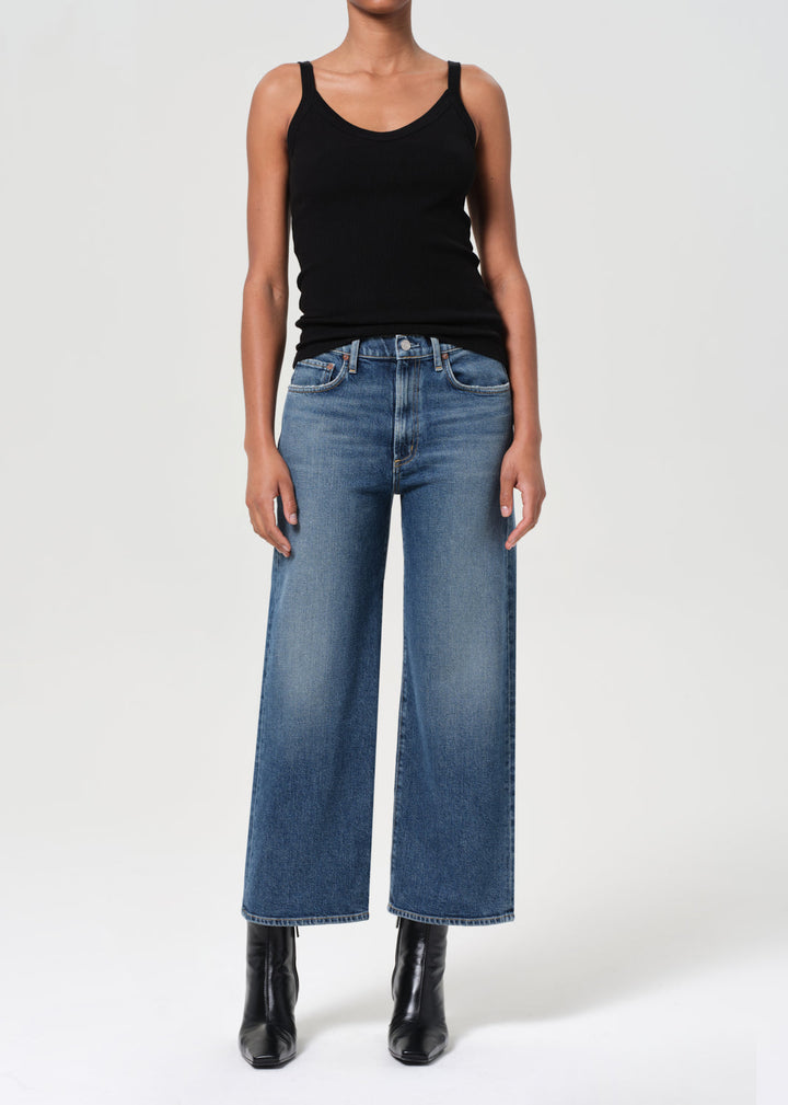 Harper Crop Jean in Enroll
