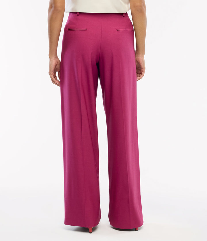 Relaxed Wide Leg Pant