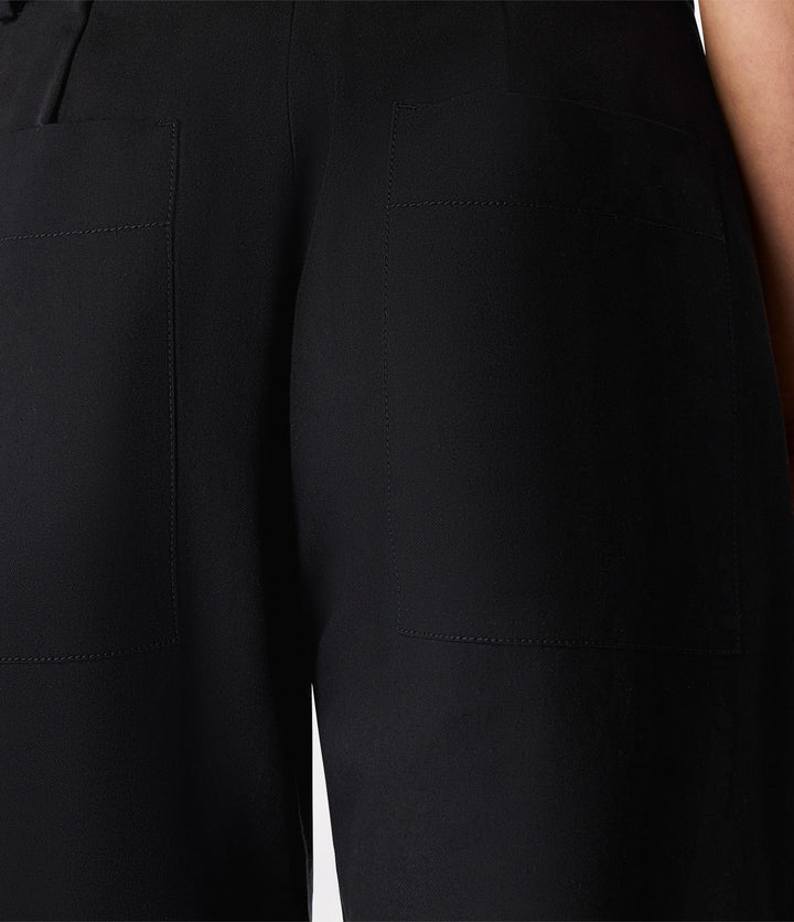 Curved Cargo Pant