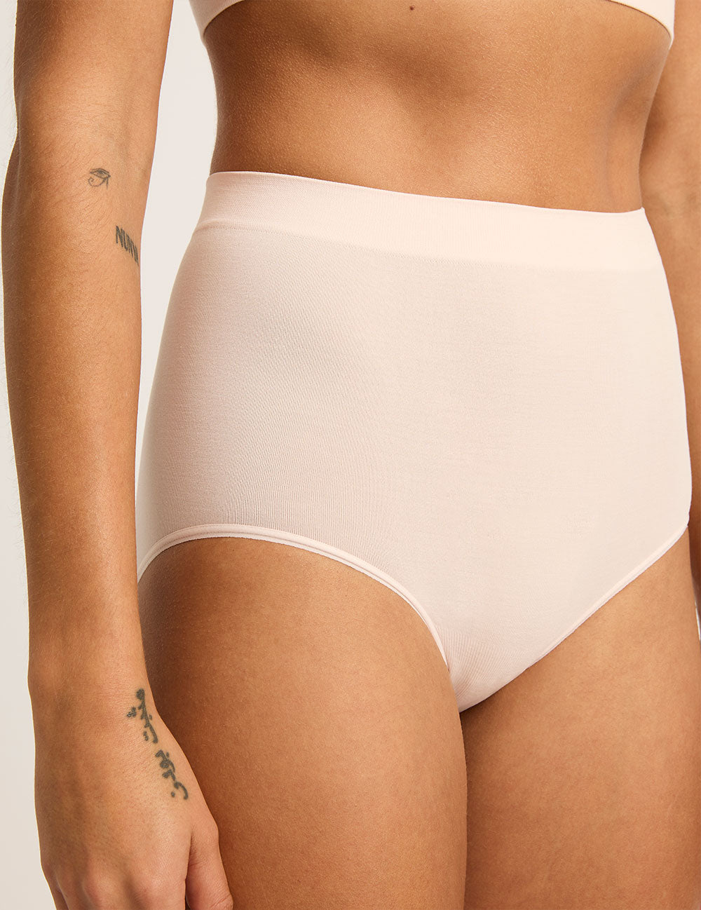 LYOLYTE Full Low Leg Briefs - Powder Pink