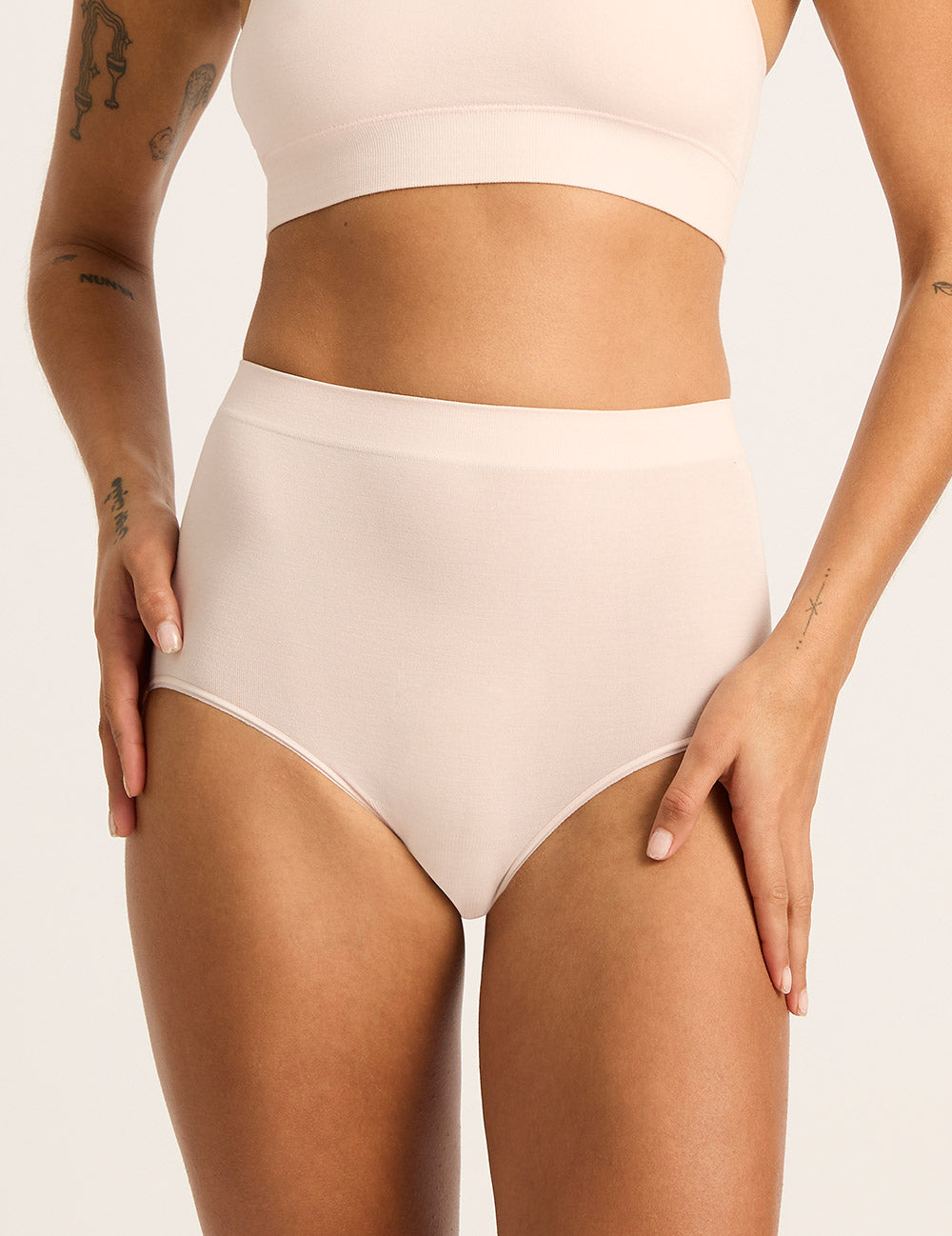LYOLYTE Full Low Leg Briefs - Powder Pink