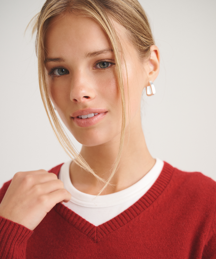 Basic Cashmere V-Neck Sweater 