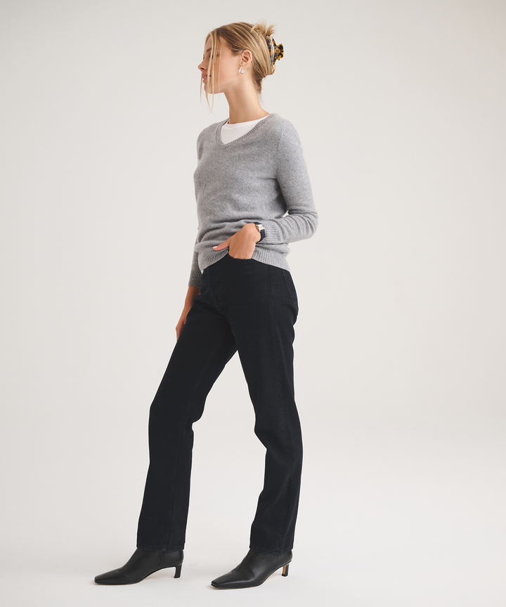 Basic Cashmere V-Neck Sweater 