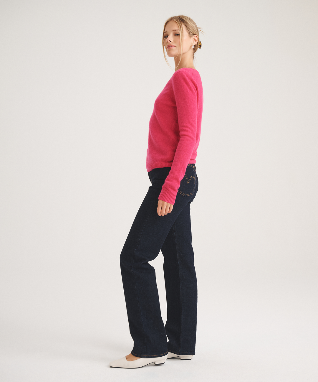 Basic Cashmere V-Neck Sweater 