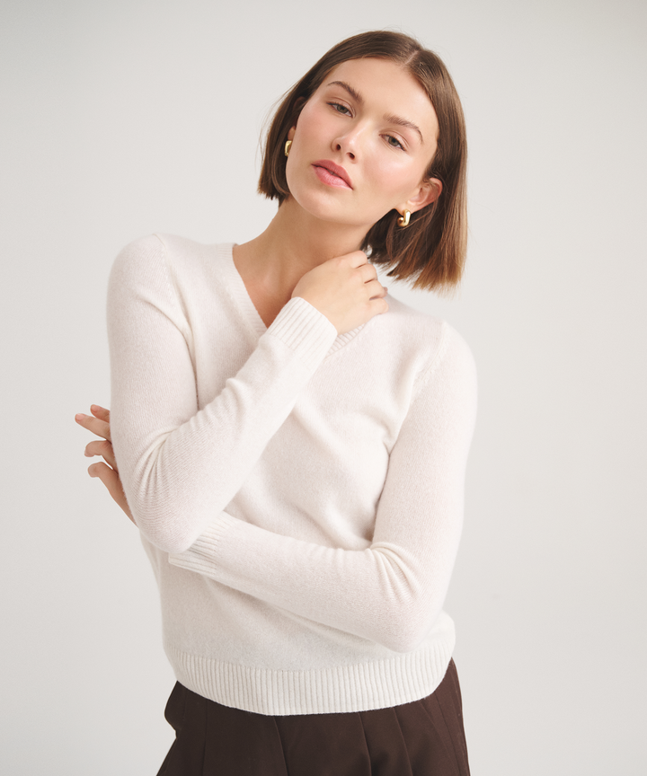 Basic Cashmere V-Neck Sweater 