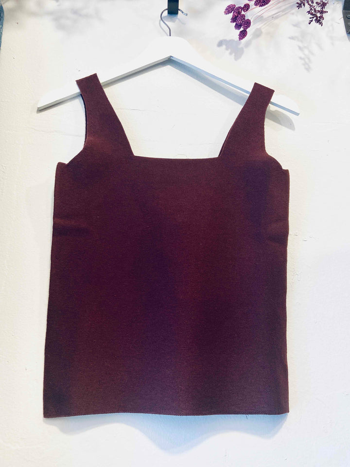 Berbere, Square neck tank