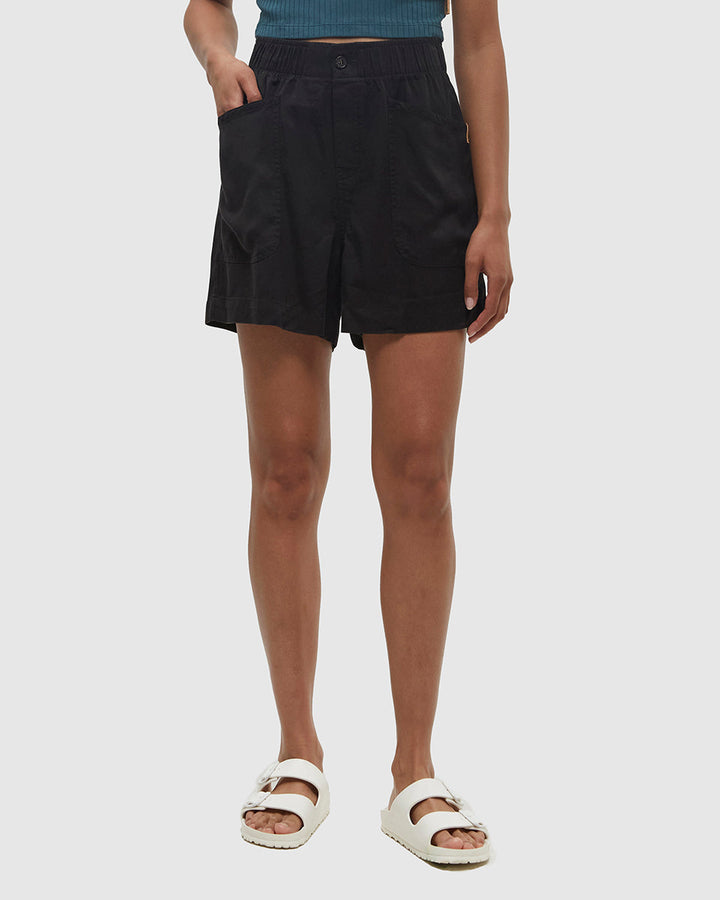Cascades Short