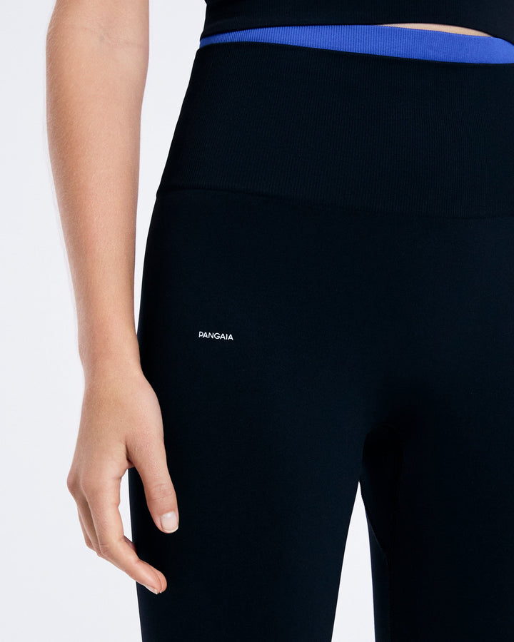 Womens 99% Bio-Based Compressive Leggings—Black