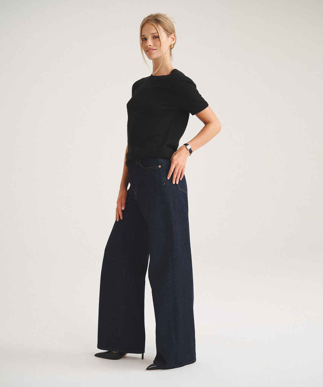 Basic Cashmere Short Sleeve Sweater