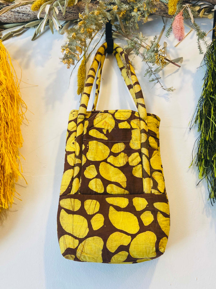 Cafe, Reversible padded mini tote